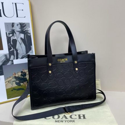 Coach حقيبة