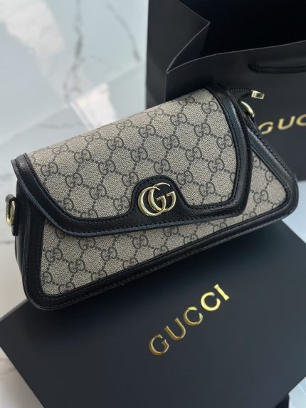 Gucci مع البوكس والكيس