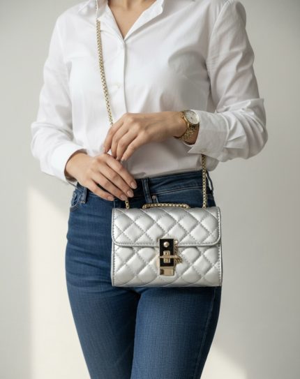 حقيبة كلاسيكية لون سلفر