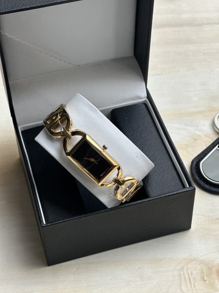 ساعة مايكل كورس