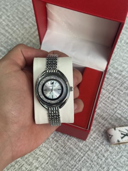 ساعة شواروفسكي