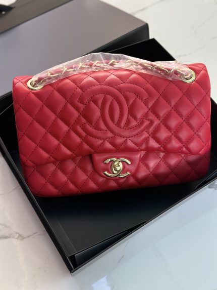 Chanel مع البوكس والكيس