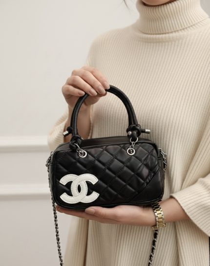 Chanel مع البوكس والكيس