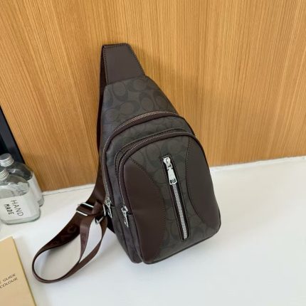 Coach حقيبة كتف