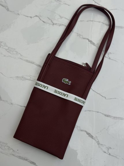 Lacoste الحجم الكبير