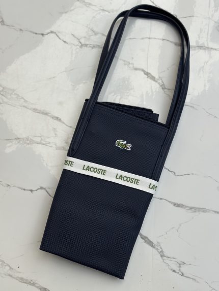 Lacoste الحجم الكبير