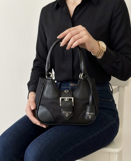 Prada حقيبة