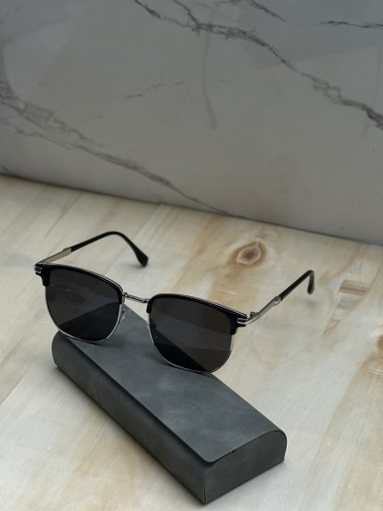 نظارة رجالي فضي