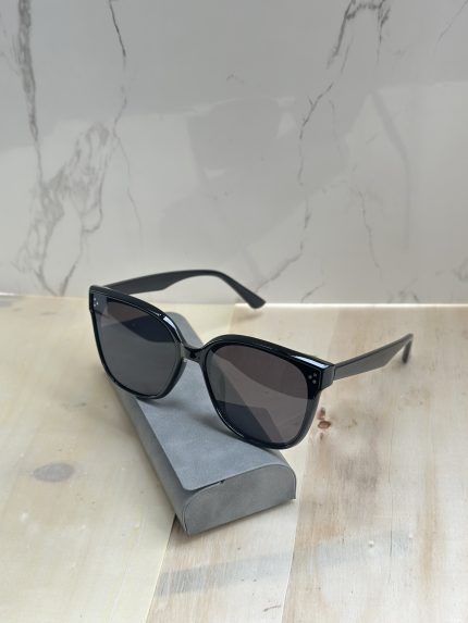 نظارة ستاتية