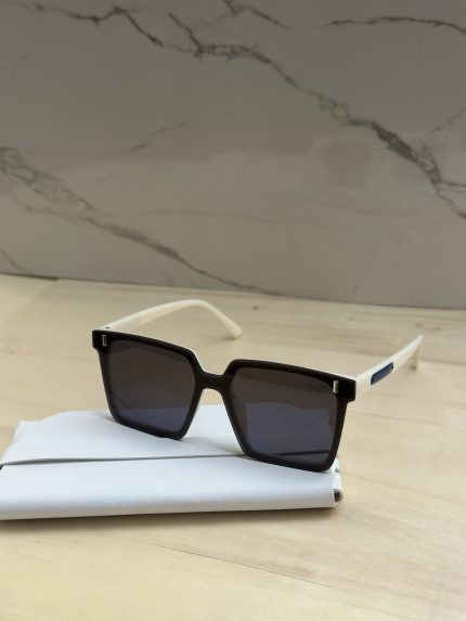 نظارة ستاتية