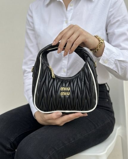 MIU MIU مع البوكس