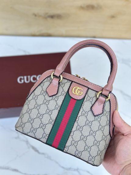 Gucci مع البوكس