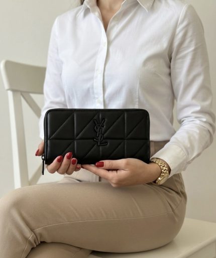 جزدان YSL اسود