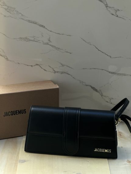 Jacquemus مع البوكس