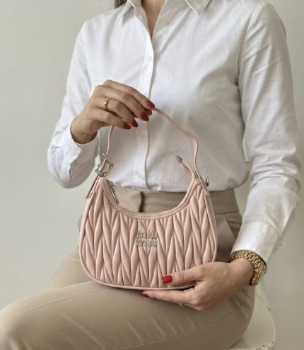 MIU MIU مع البوكس