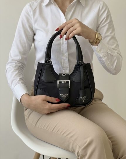 Prada حقيبة