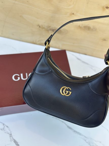 Gucci حقيبة مع البوكس