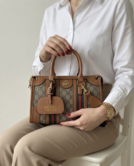 Gucci الحجم الكبير