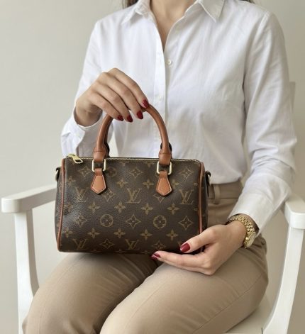 LV مع البوكس