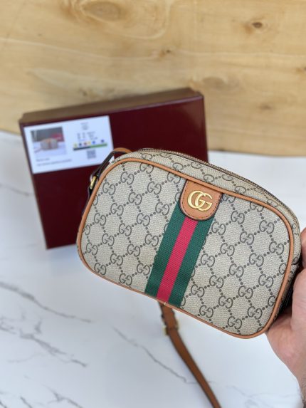 Gucci مع البوكس