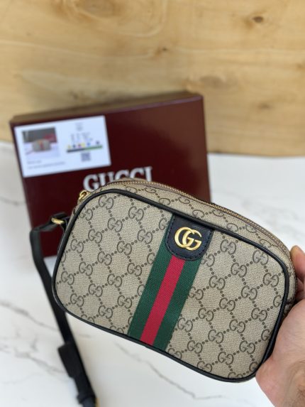 Gucci مع البوكس
