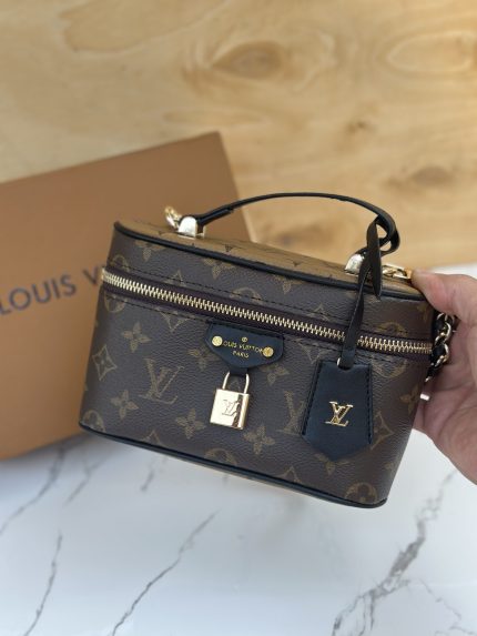 LV مع البوكس