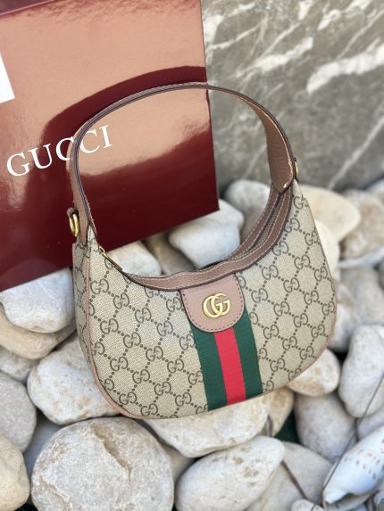 Gucci حقيبة مع البوكس