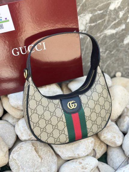 Gucci حقيبة مع البوكس