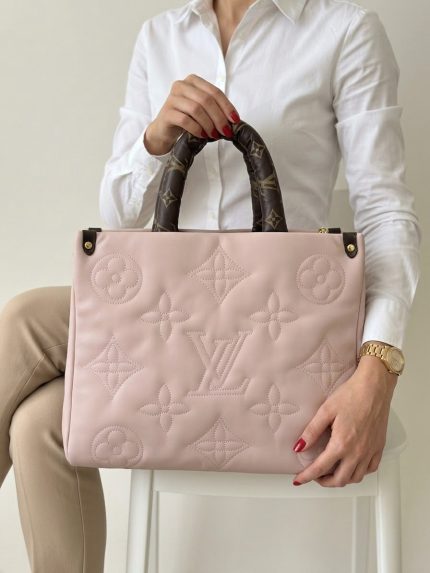 LV حجم كبير